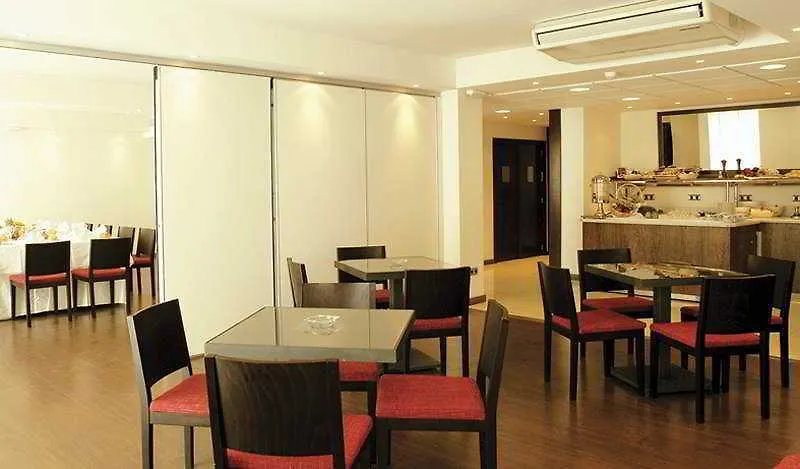 מלון מדריד Petit Palace Arturo Soria Alcala